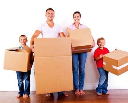 Professional packing and unpacking services for homes in Chiswick