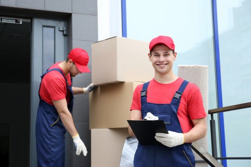 Household move support for flats and homes in Chiswick, West London