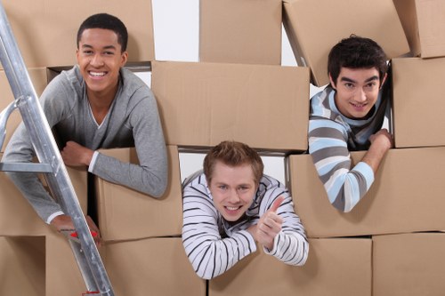 Commercial packing boxes and office supplies for Chiswick businesses